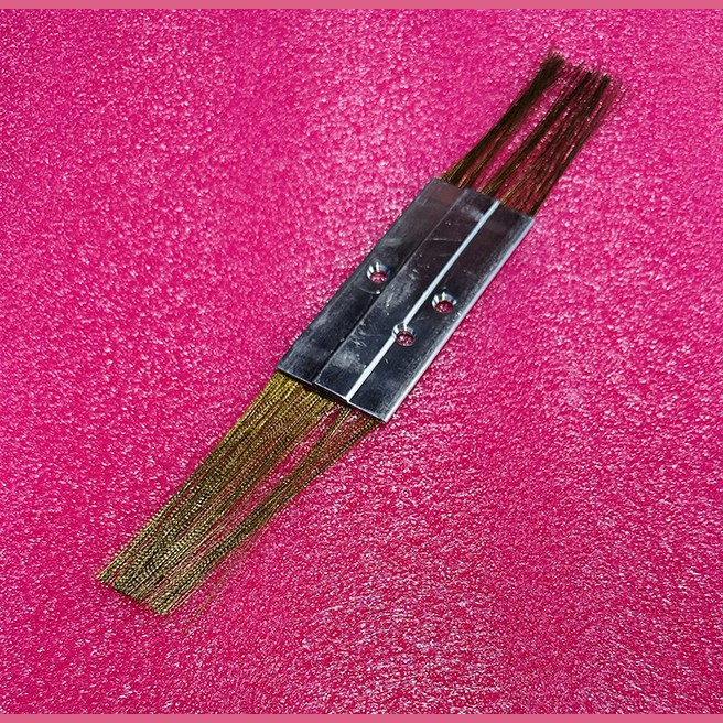 Щетка снятия статического электричества эскалатора 9300-9500 Schindler Canny