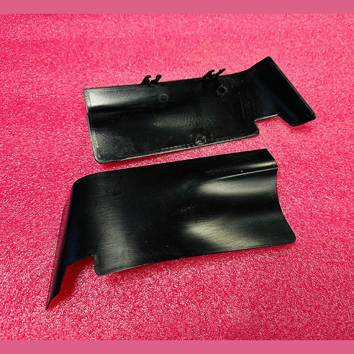 Крышка устья поручня внутренняя нижняя левая/верхняя правая изогнутая XAA384KH2 Otis