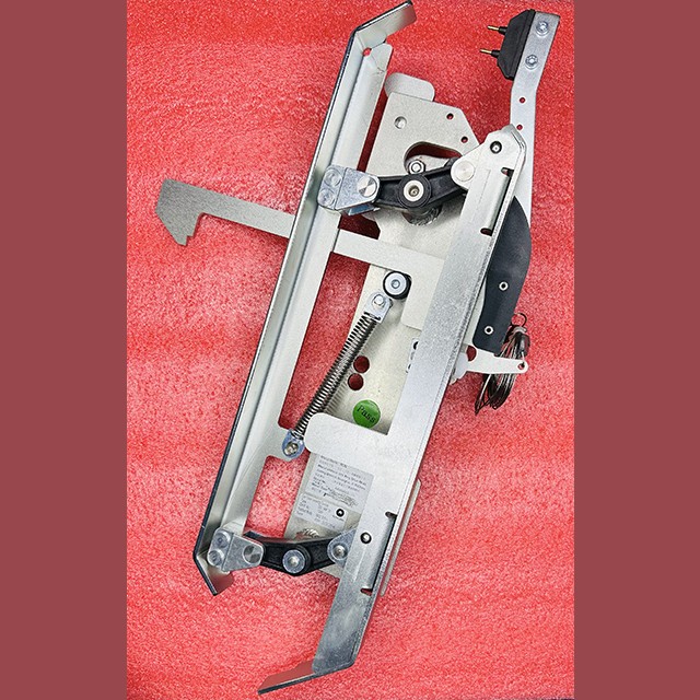 Отводка ДК Varidor 35 109R с замком CDL 59350823 Schindler